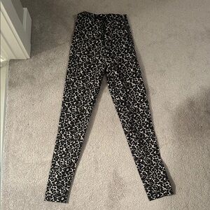 Dynamite Leopard Print Leggings